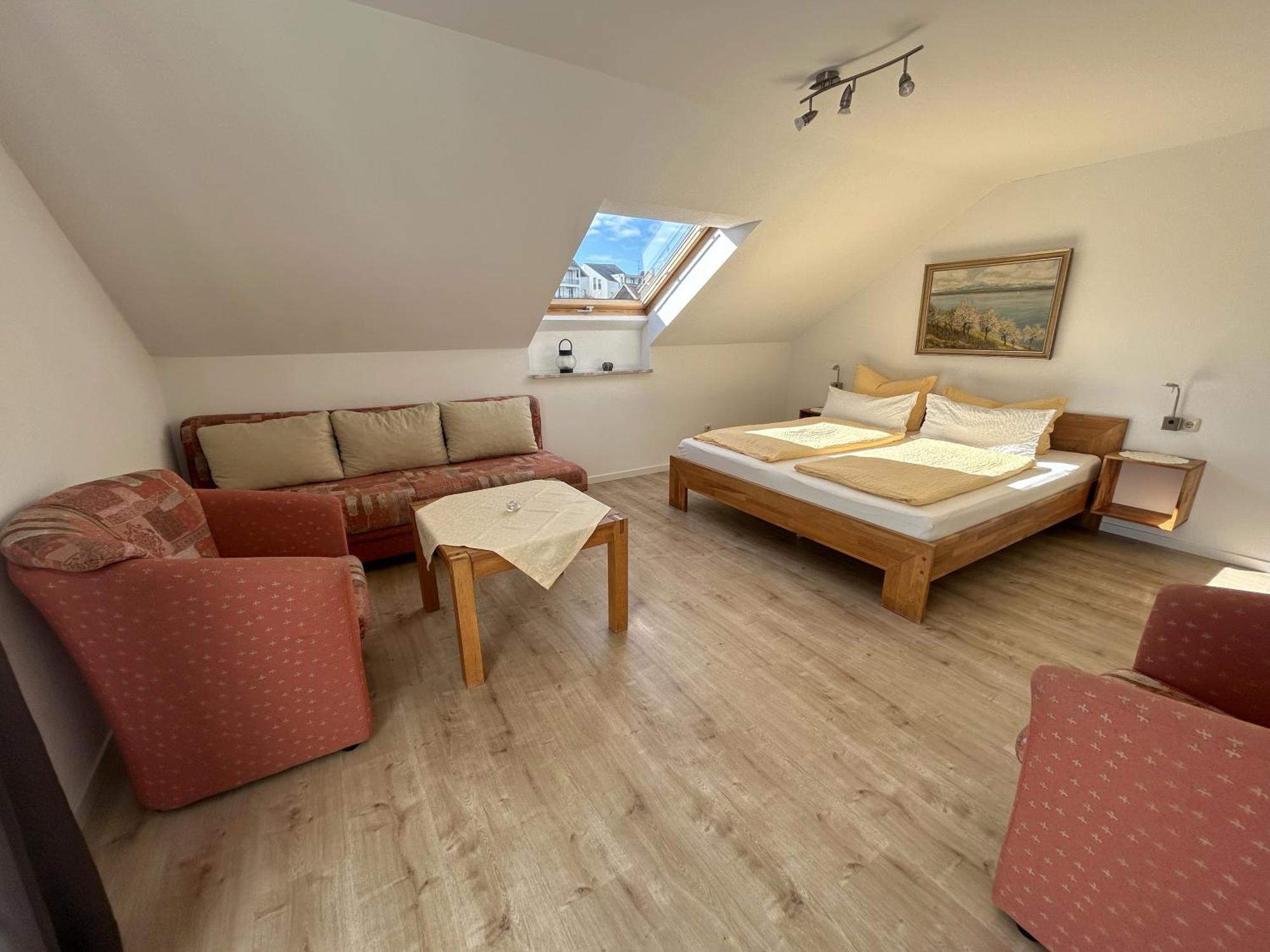 Gaestehaus Sommertal Mit Pool Im Garten, Eigener Parkplatz, 800M Zum Bodensee, 300M Zur Altstadt Meersburg Εξωτερικό φωτογραφία