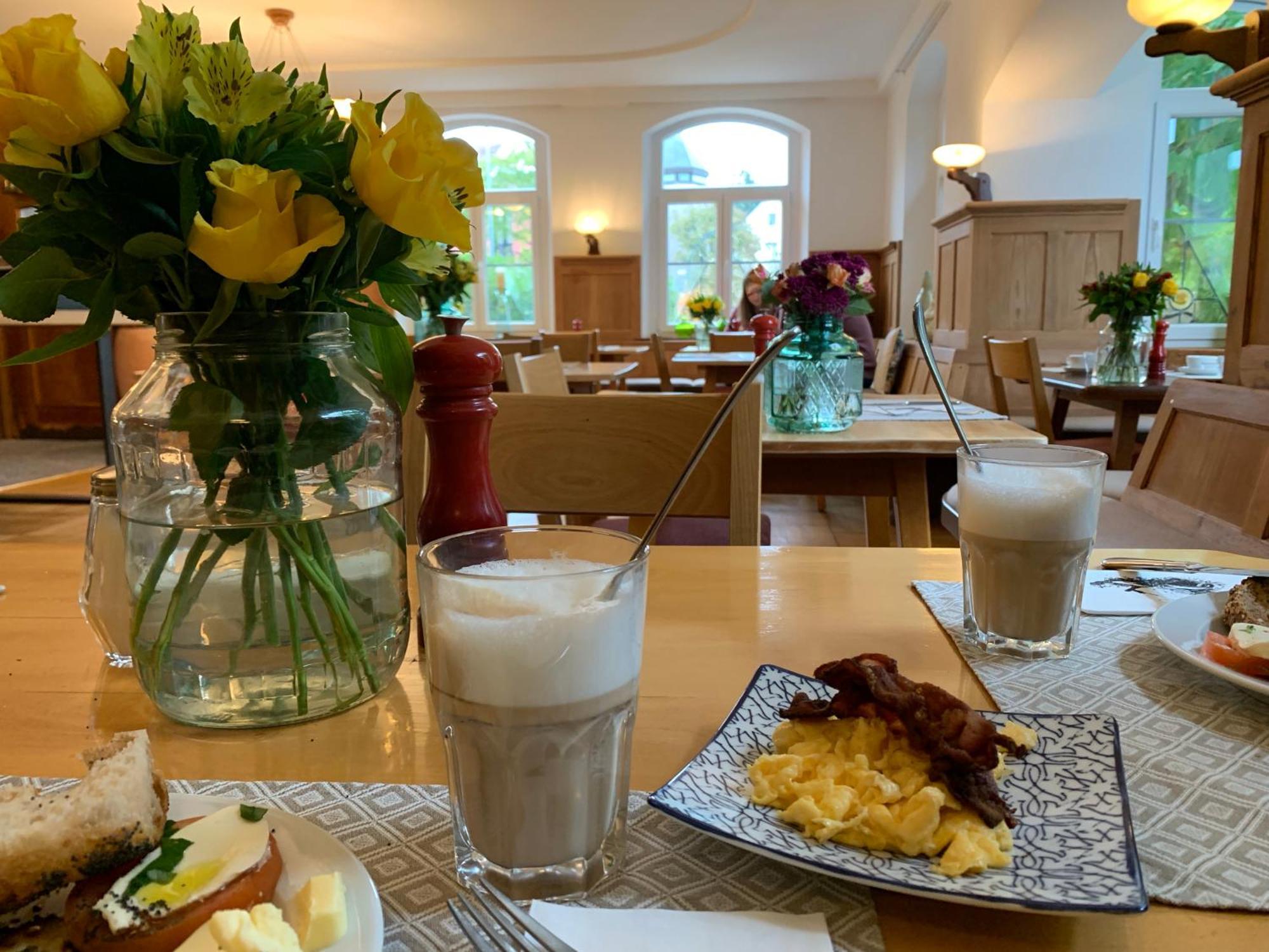 Gaestehaus Sommertal Mit Pool Im Garten, Eigener Parkplatz, 800M Zum Bodensee, 300M Zur Altstadt Meersburg Δωμάτιο φωτογραφία