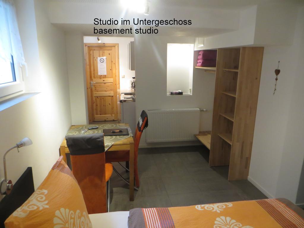 Gaestehaus Sommertal Mit Pool Im Garten, Eigener Parkplatz, 800M Zum Bodensee, 300M Zur Altstadt Meersburg Εξωτερικό φωτογραφία