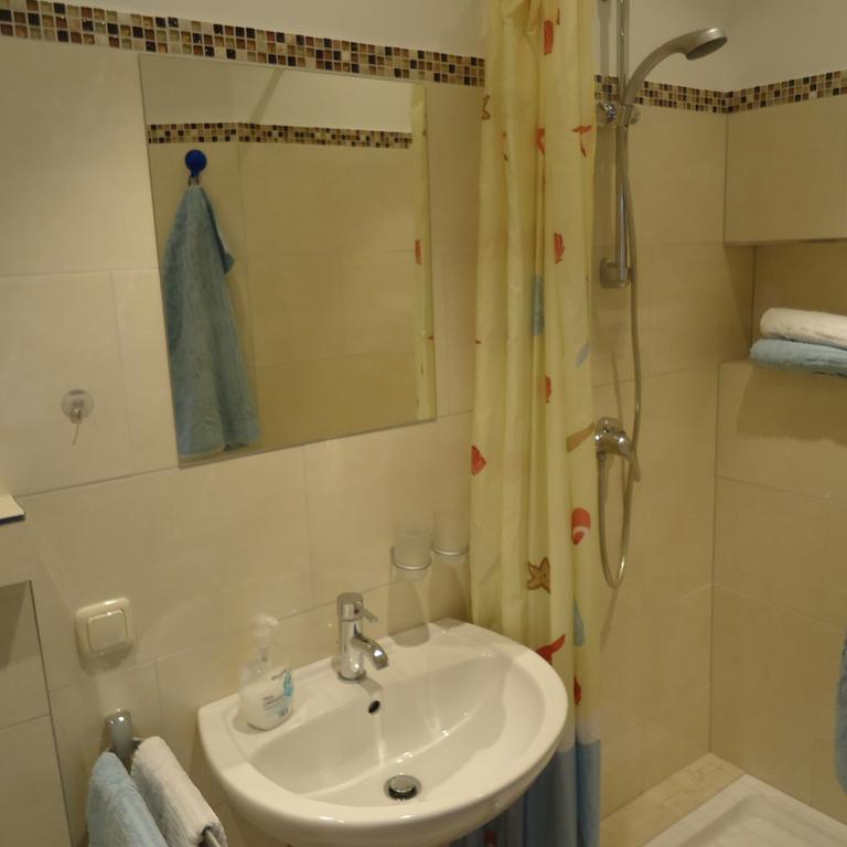 Gaestehaus Sommertal Mit Pool Im Garten, Eigener Parkplatz, 800M Zum Bodensee, 300M Zur Altstadt Meersburg Εξωτερικό φωτογραφία